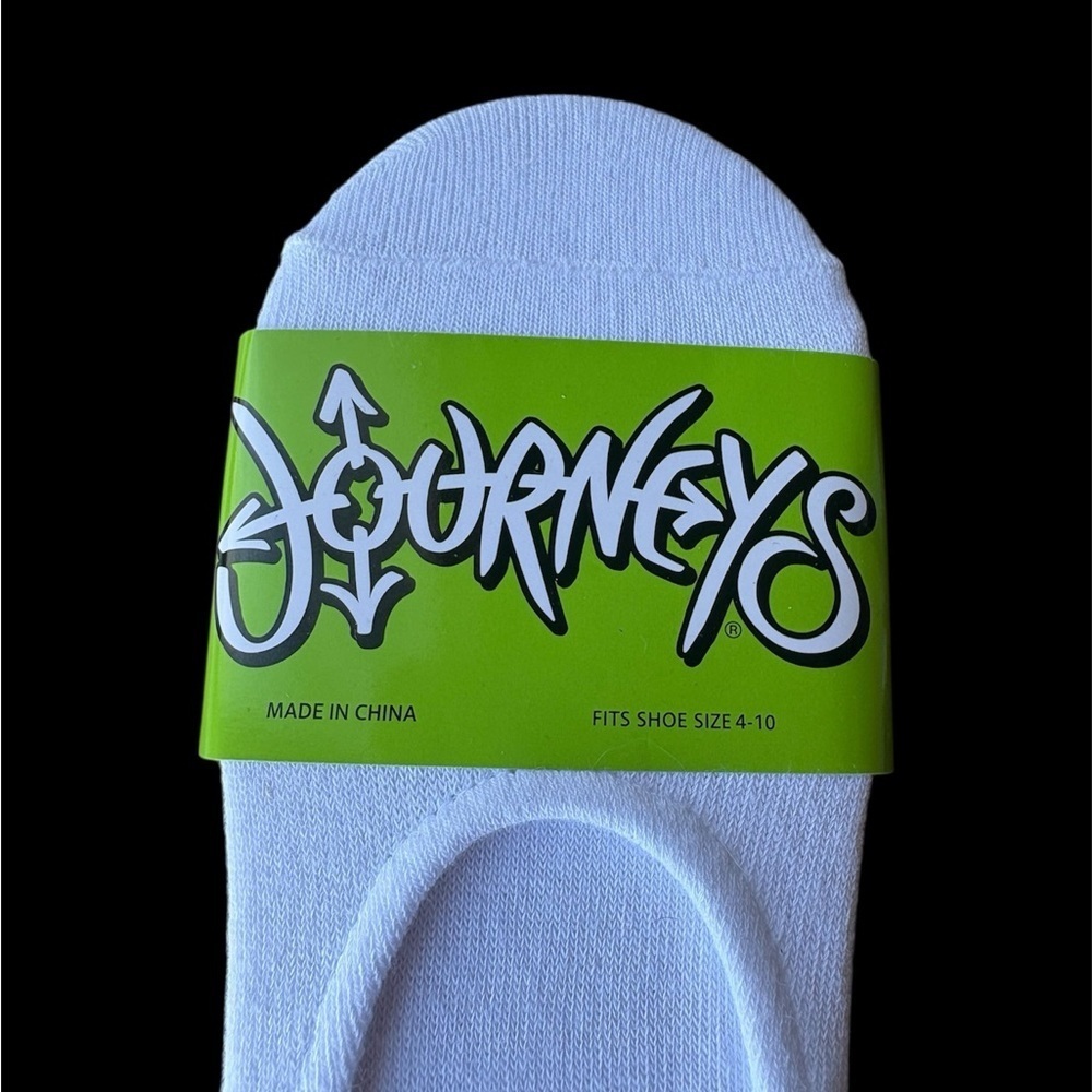 NWT Journeys Woman’s White No-Show Socks - Picture 2 of 4